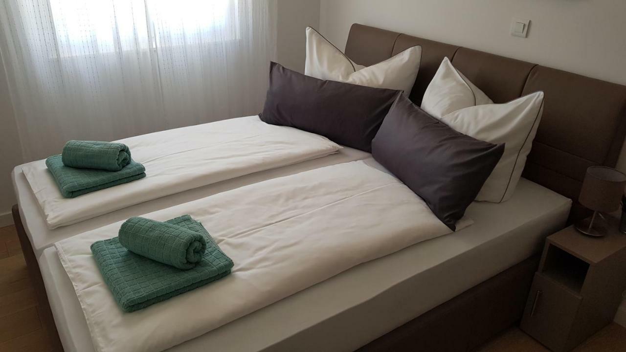 Apartment Aria Exclusive Петрчане Экстерьер фото