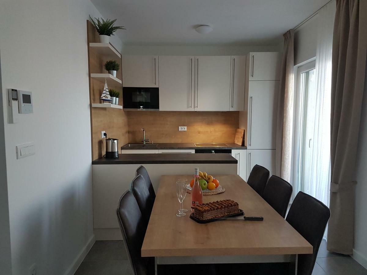Apartment Aria Exclusive Петрчане Экстерьер фото